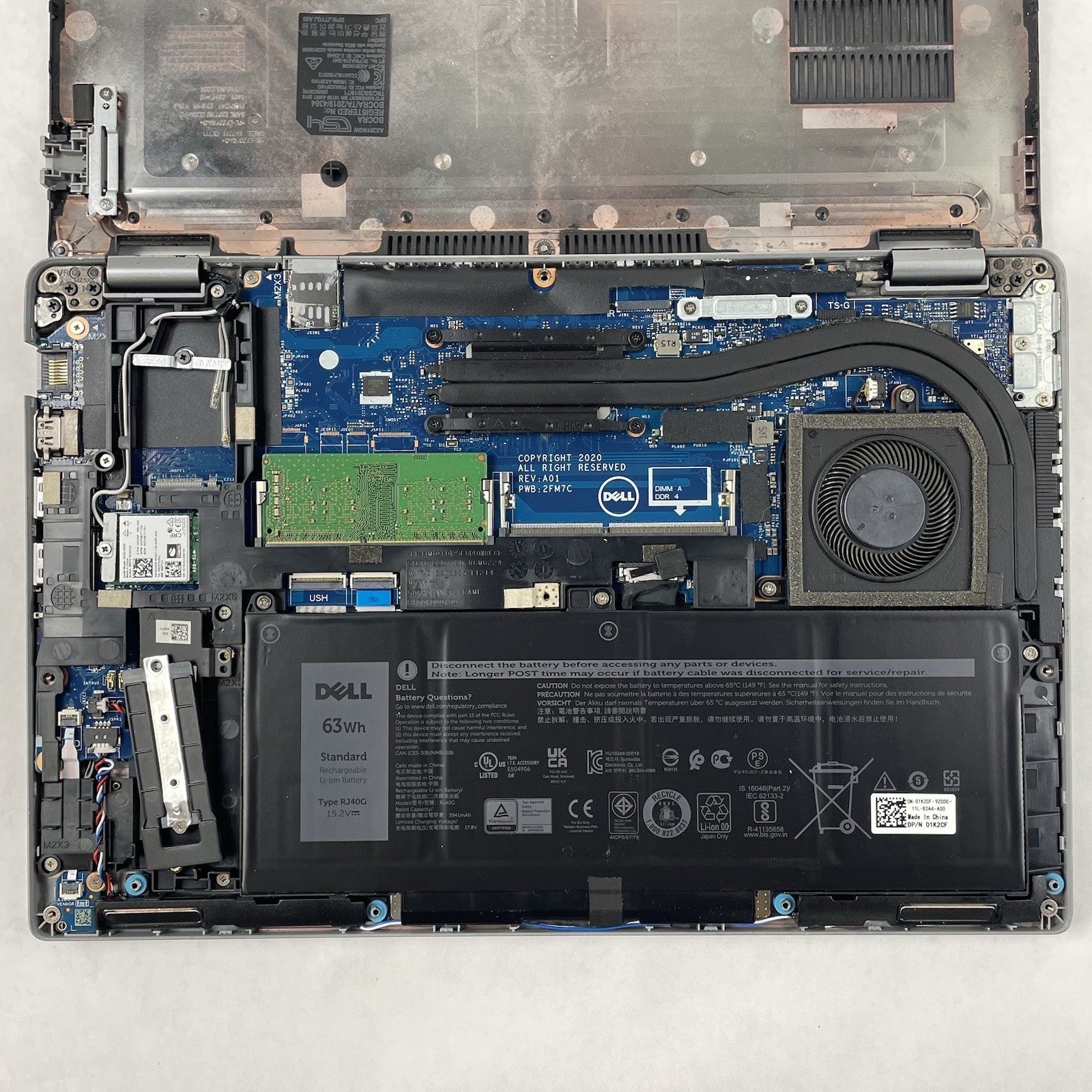 Dell Latitude 5420 14" i5-1135G7 1.40 GHz 8 GB RAM No SSD/OS/AC - Worn Paint17