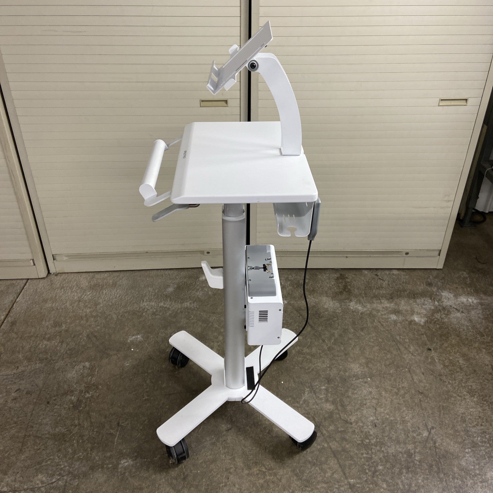 Ergotron StyleView Tablet SV10 Cart w/ Vitec Videocom IP20 - Elora Anton Bauer