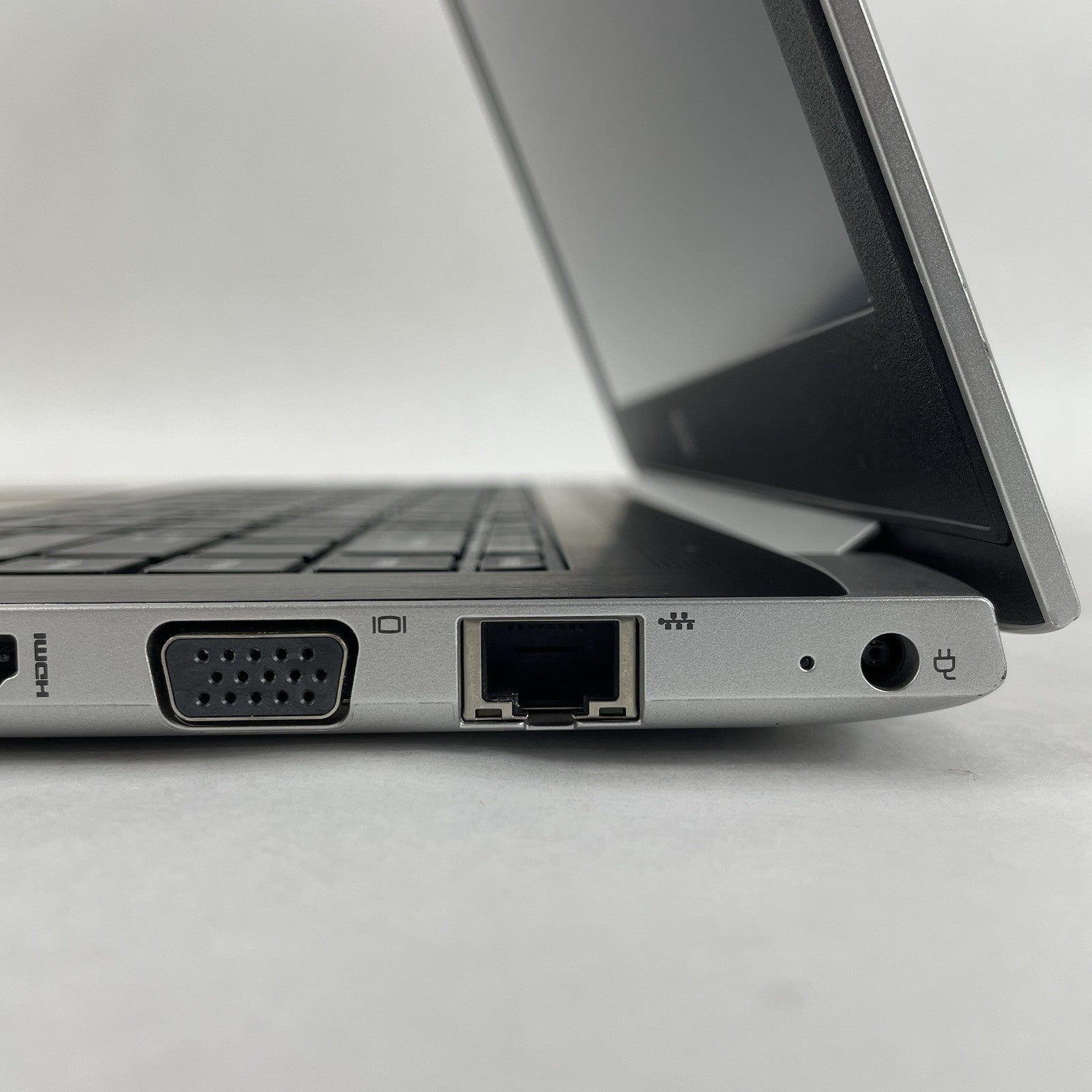 HP MT21 Thin Client 14" Celeron 3867U 1.80 GHz 8 GB RAM No SSD/OS/AC7
