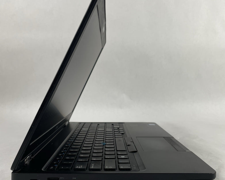 Dell Latitude 5580 15.6" i5-7440HQ 2.8GHz 8GB RAM No SSD/OS/AC - Bad Hinge Cover