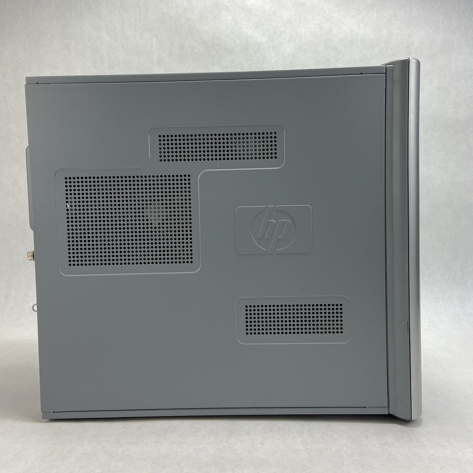 HP Pavilion A1110N MT Intel Celeron 3.06GHz 512MB RAM No HDD No OS6