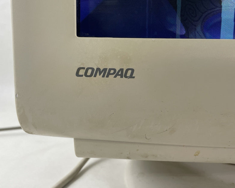 Compaq FS740 Vintage 2000 Retro Gaming 17" CRT Computer Monitor 1280x1024