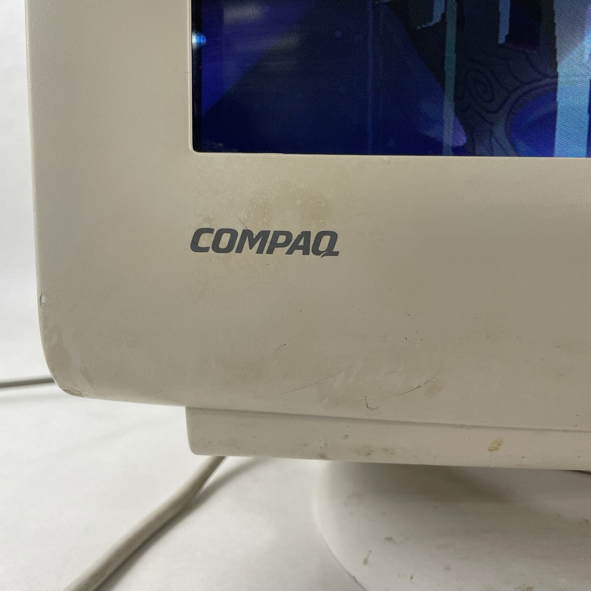 Compaq FS740 Vintage 2000 Retro Gaming 17" CRT Computer Monitor 1280x10242