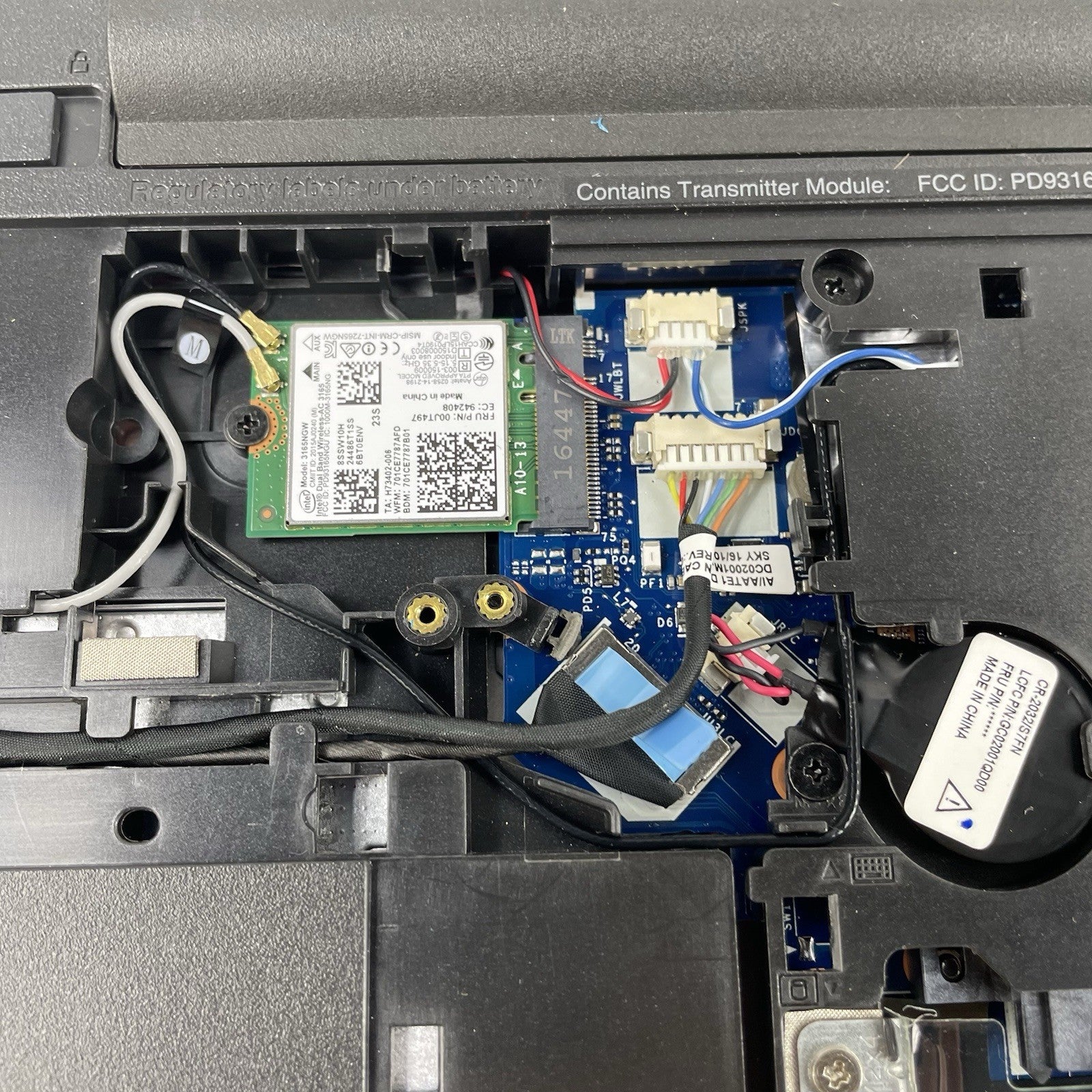 Lenovo ThinkPad E560 15.6" i5-6200U 2.30 GHz 8 GB RAM No SSD/OS/AC16