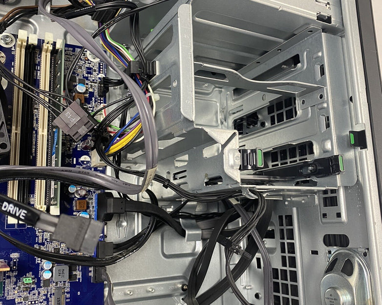 HP Z240 Tower Workstation MT Intel Core-i5 6500 3.20GHz 8GB RAM No HDD No OS