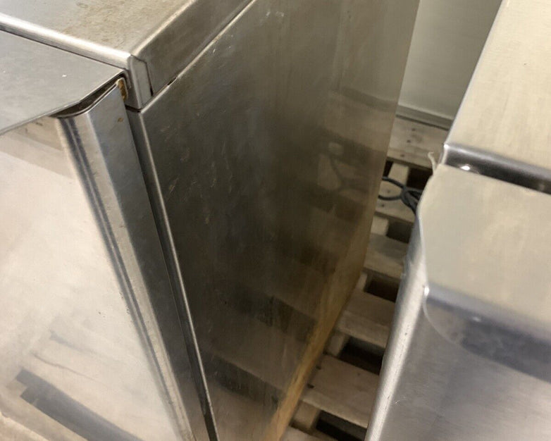 Hoshizaki Ice Maker AM-50BAE-AD Commercial Ice Maker Untested For Parts & Repair