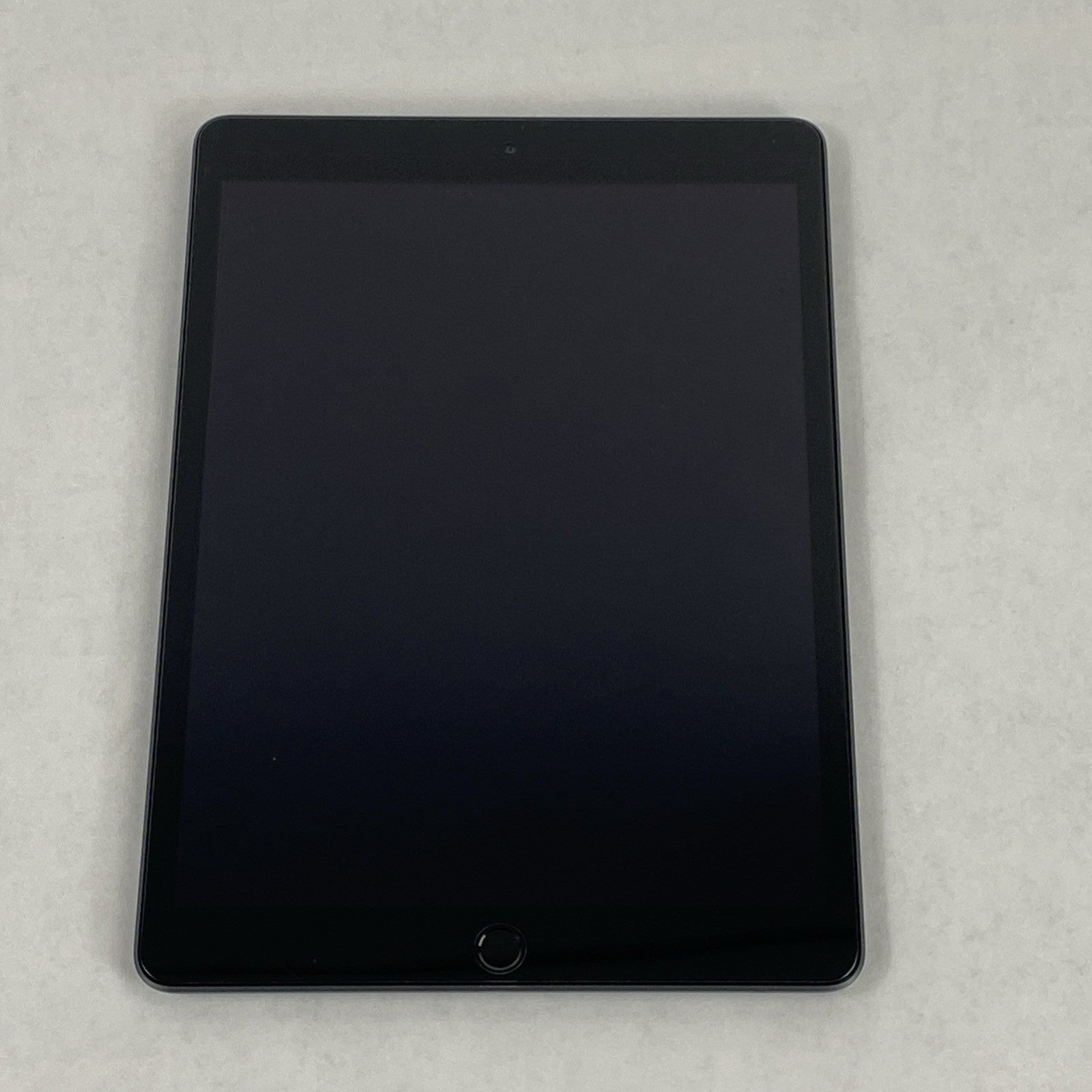 Apple iPad 7th Gen A2197 32GB Retina 10.2" Wi-Fi Space Gray IOS 18.7.93