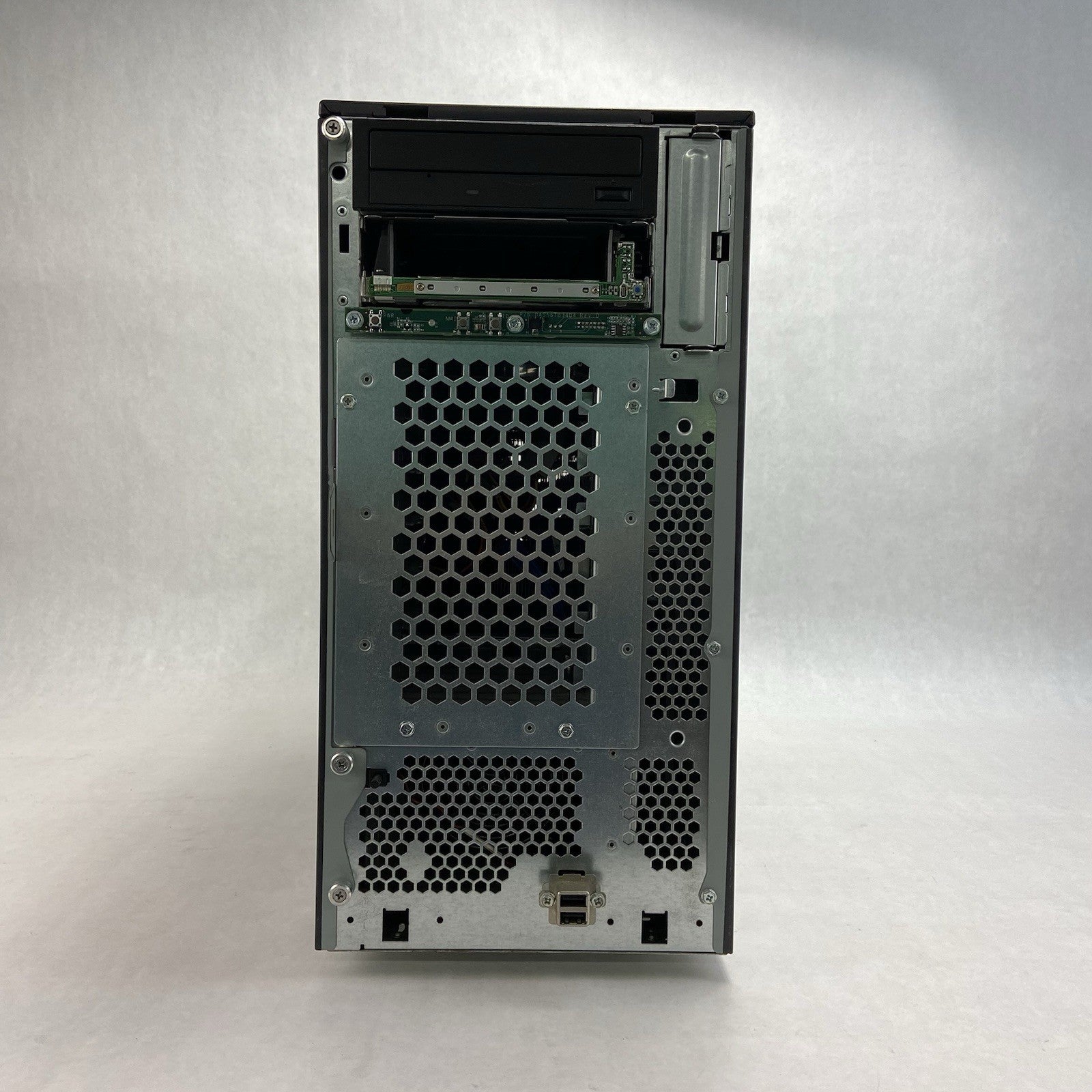 Dell PowerEdge 1800 Server 2x Intel Xeon 2.8GHz 4GB RAM No HDD No OS2