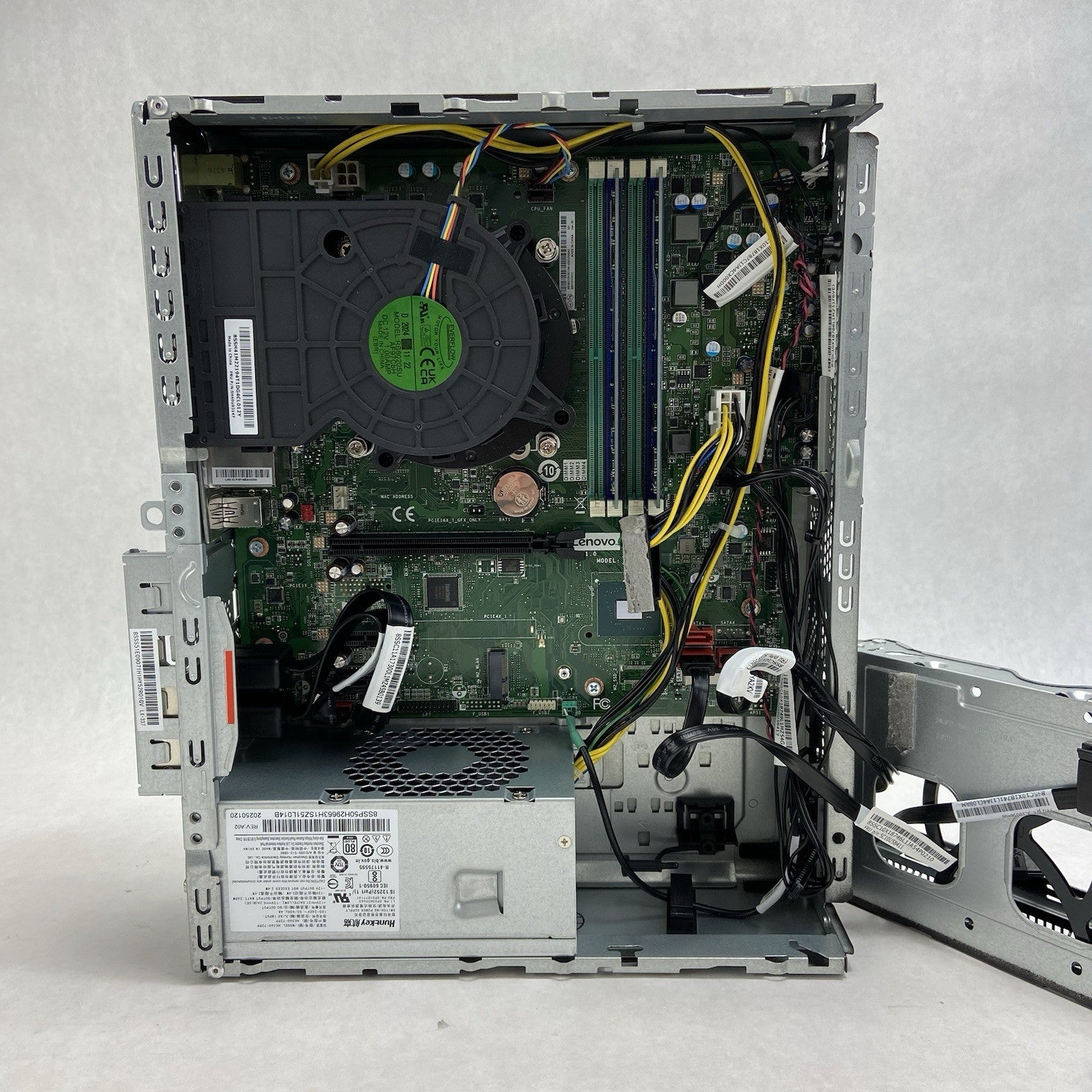 Lenovo ThinkCentre M70s Gen 3 SFF Intel Core i5-12500 3GHz 8GB RAM No HDD No OS9