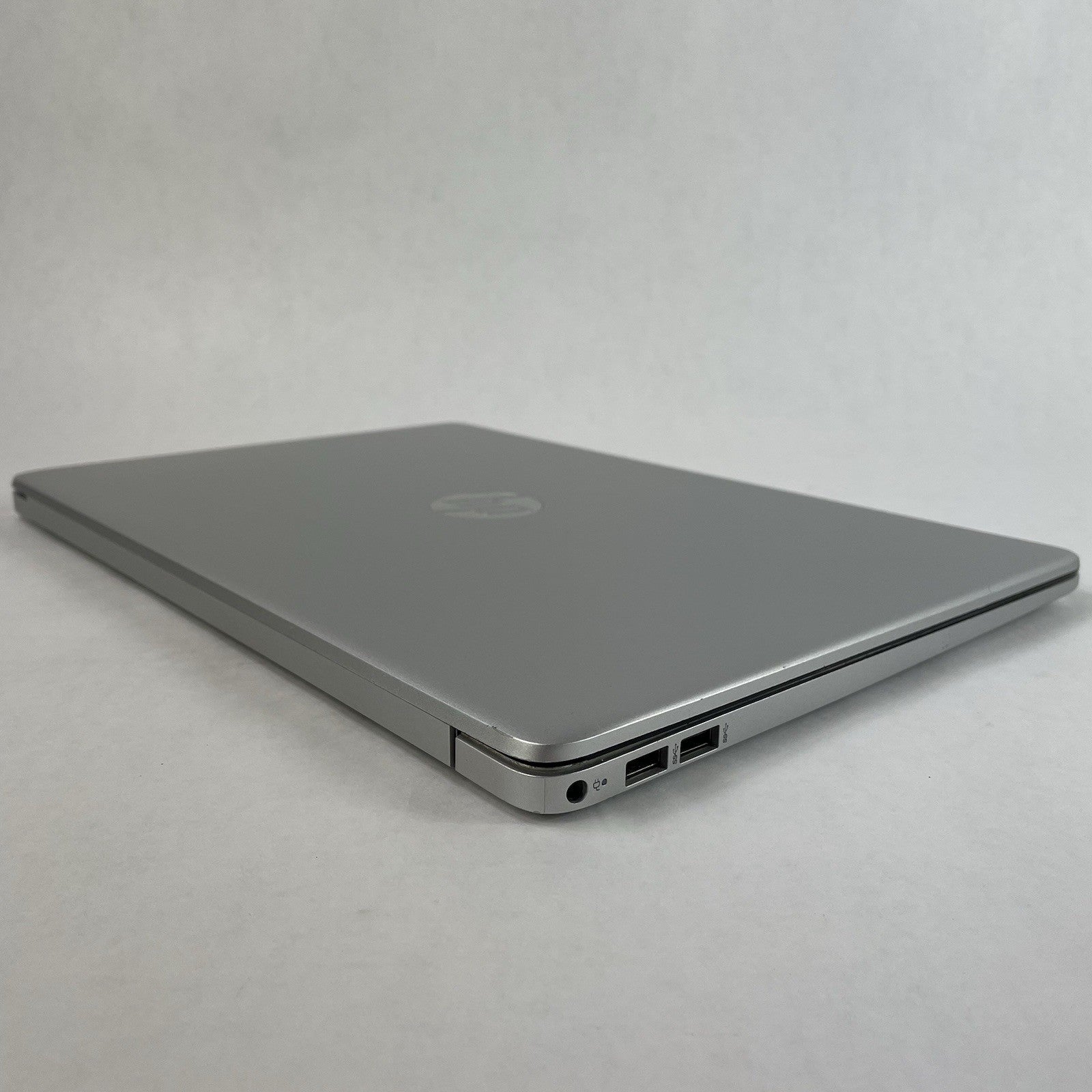 HP 15-dy1091wm 15.6" i3-1005G1 1.20 GHz 8 GB RAM No SSD/OS/AC/Batt- No Wifi Card10