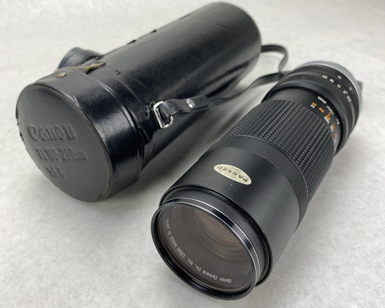 Canon Zoom Lens FL 100-200mm 1:56 No. 15876 With Carrying Case