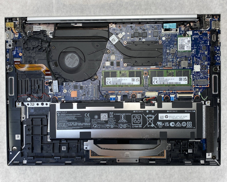 HP EliteBook 860 G9 16" Core i5-1245U 3.96 GHz 32GB RAM No SSD No OS