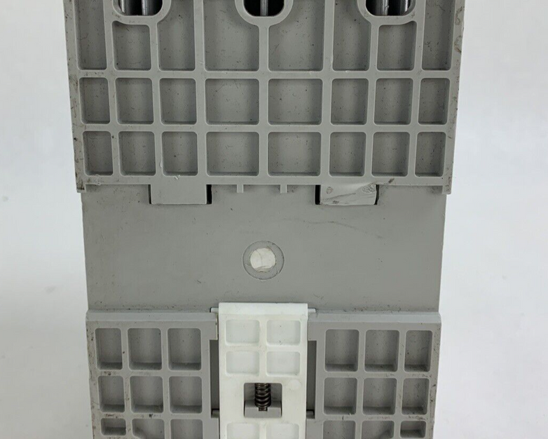 Allen Bradley 22D-D1P4N104 PowerFlex 40P AC Drive 0.4W/0.5 380-480V - Untested