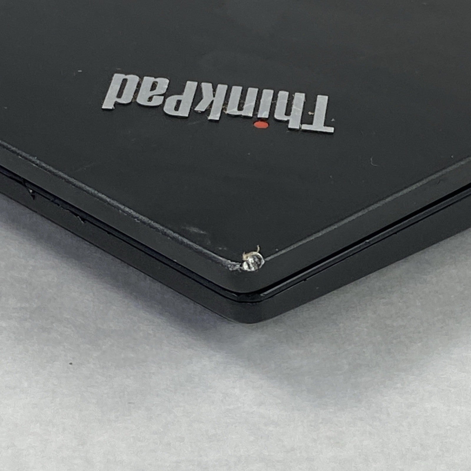Lenovo ThinkPad E490 Core i5-8265U 1.6GHz 8GB RAM 14" No HDD No OS