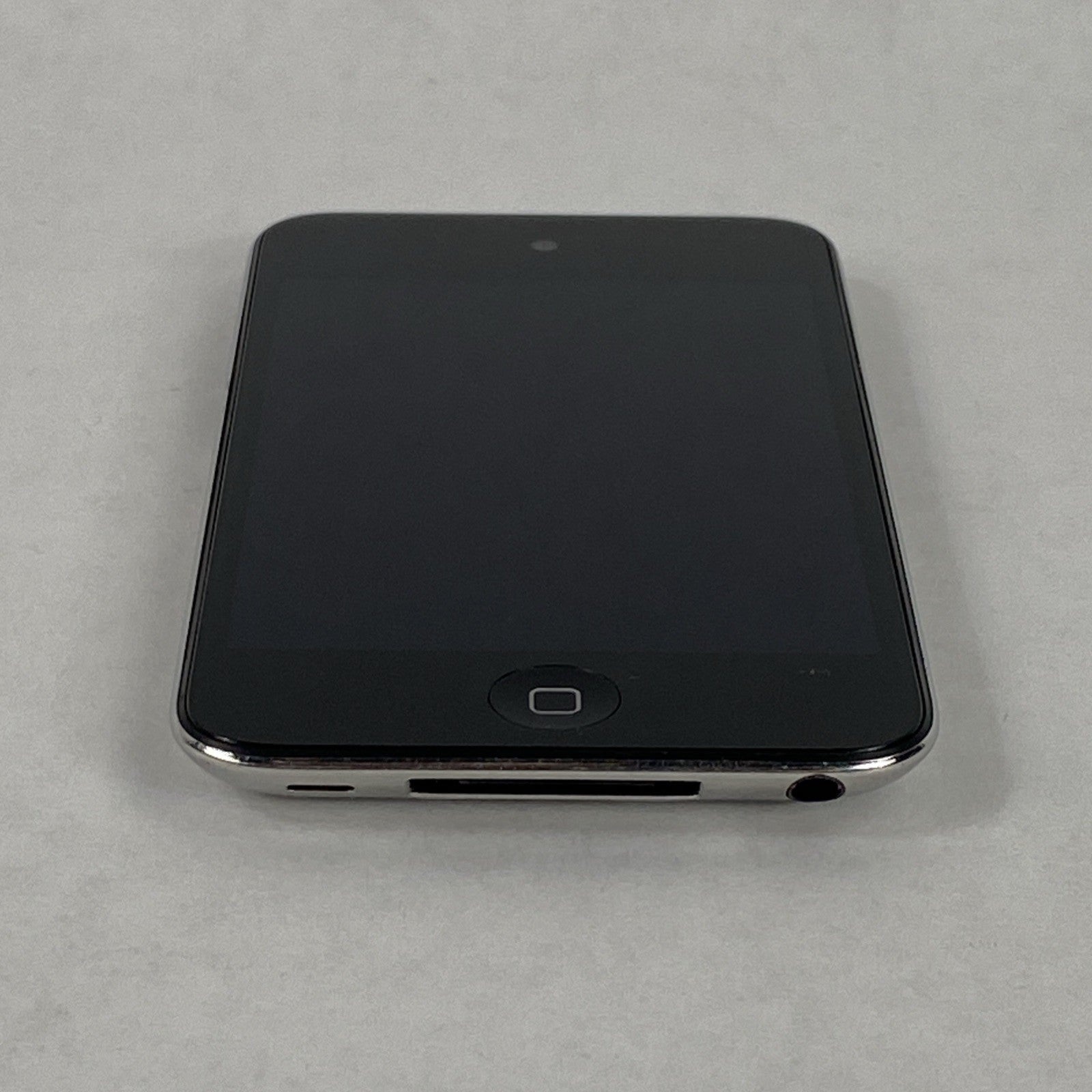 Apple iPod Touch 4th Gen A1367 32GB 3.5" Black IOS 6.1.66