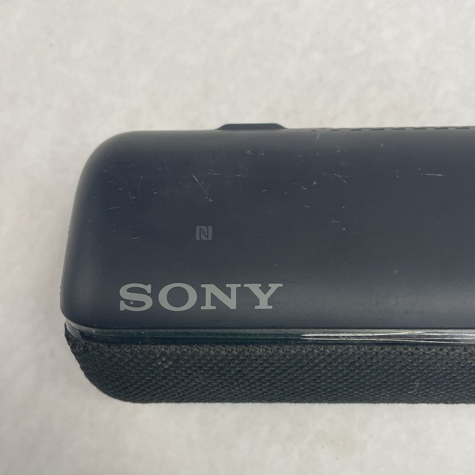 Sony SRS-XB32 Tested No Charging Cable2