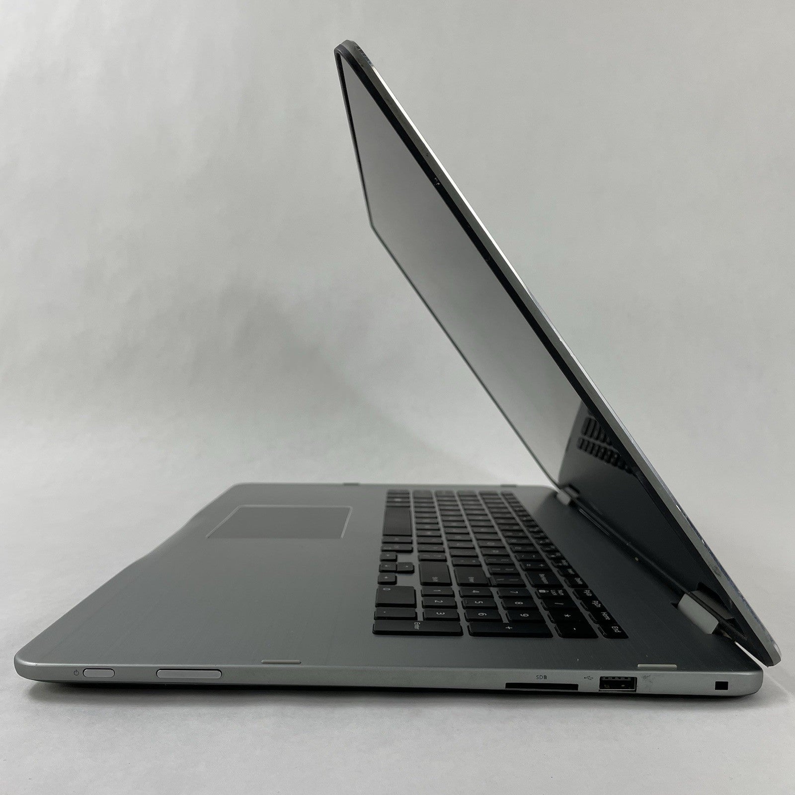 Dell Inspiron 17-7779 17.3" i7-7500U 2.70 GHz 16GB RAM NVIDIA GF108 No SSD/OS/AC7