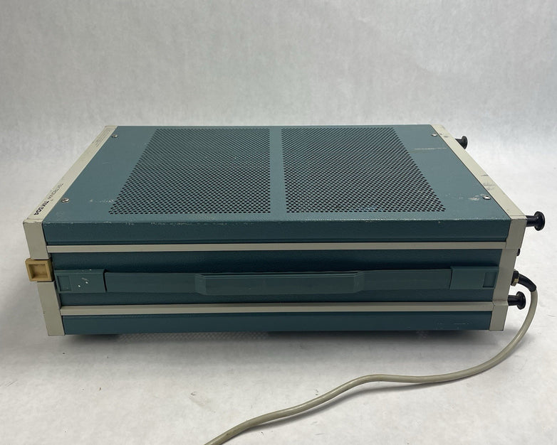 Tektronix DC504A and FG 501A Function Generator Counter / Timer Module For Parts