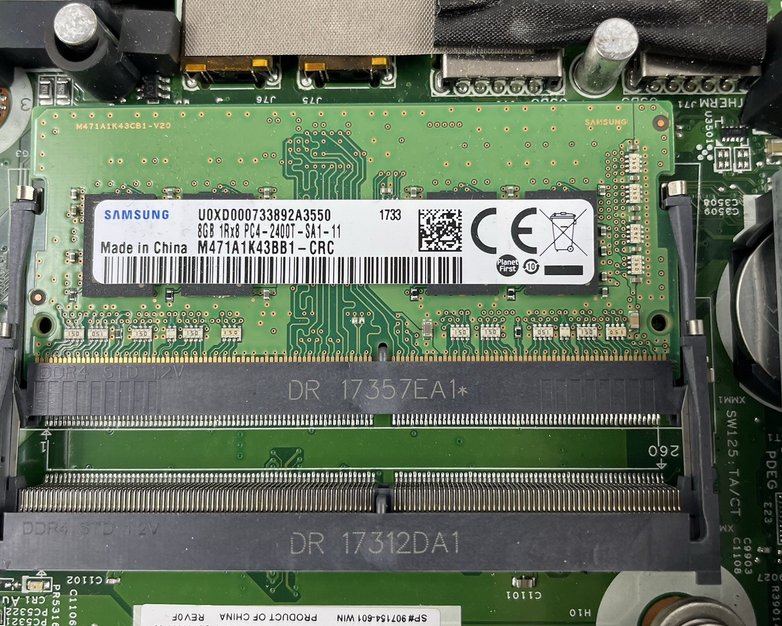 HP EliteDesk 800 G3 Micro i7-7700T 2.90 GHz 8 GB RAM No HDD/OS