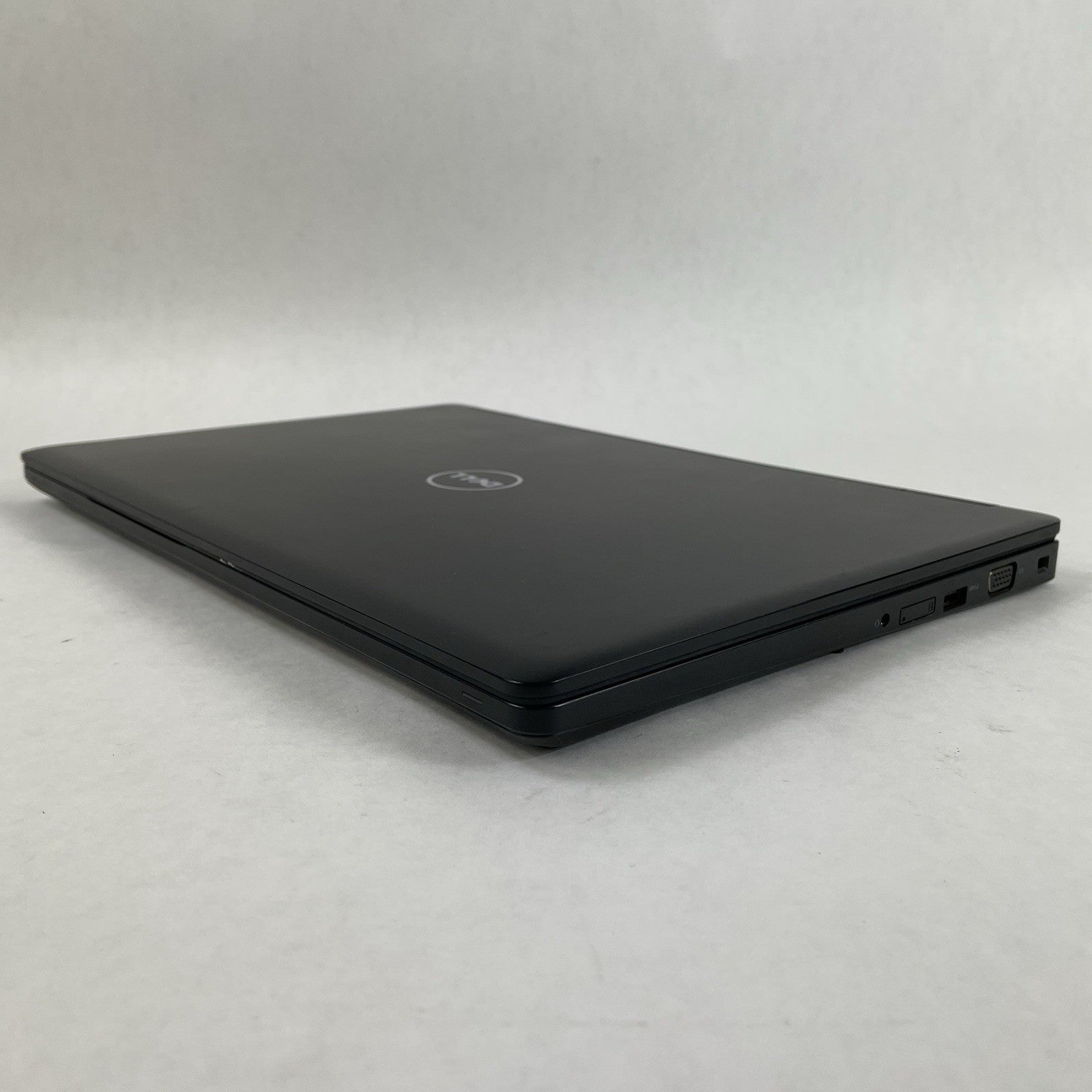 Dell Latitude 5580 15.6" i5-7300U 2.60 GHz 8 GB RAM No SSD/OS/AC/Batt15