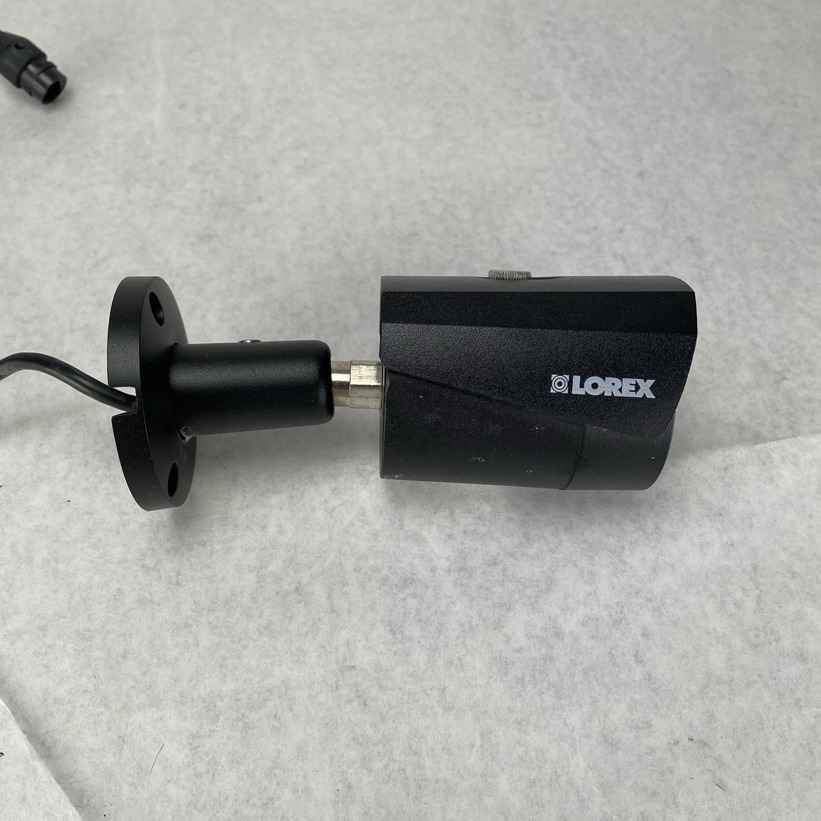 Lorex LNB4421-C 4MP HD Bullet IP Security Camera W/ Night Vision Works Untested