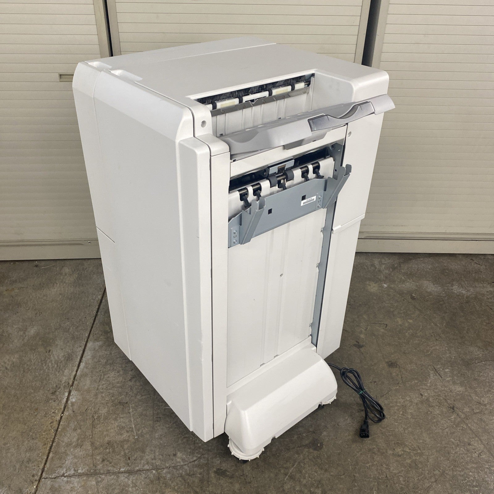 Xerox A-FN07 Professional Finisher Booklet Maker0