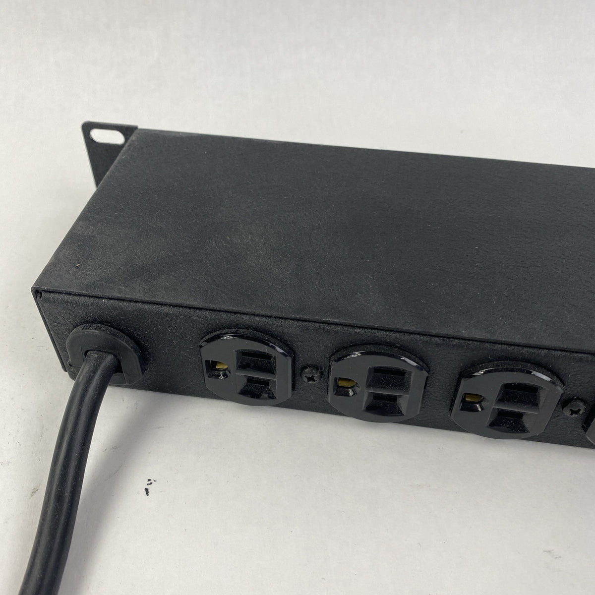 Geist SP104-10 Rack Mounted 10 Outlet Surge Protection6