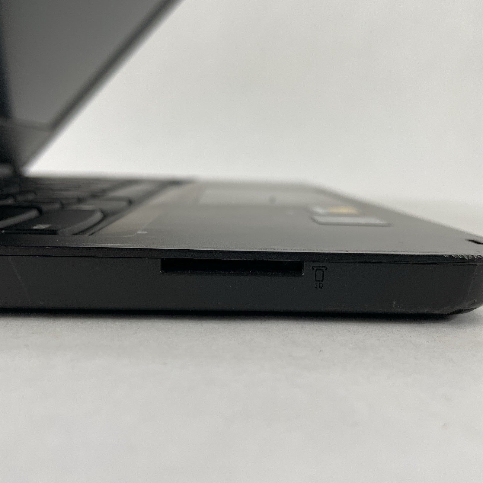 Lenovo ThinkPad 11E Chromebook 11.6" Celeron N2440 1.83 GHz 4 GB RAM 16 GB HDD5