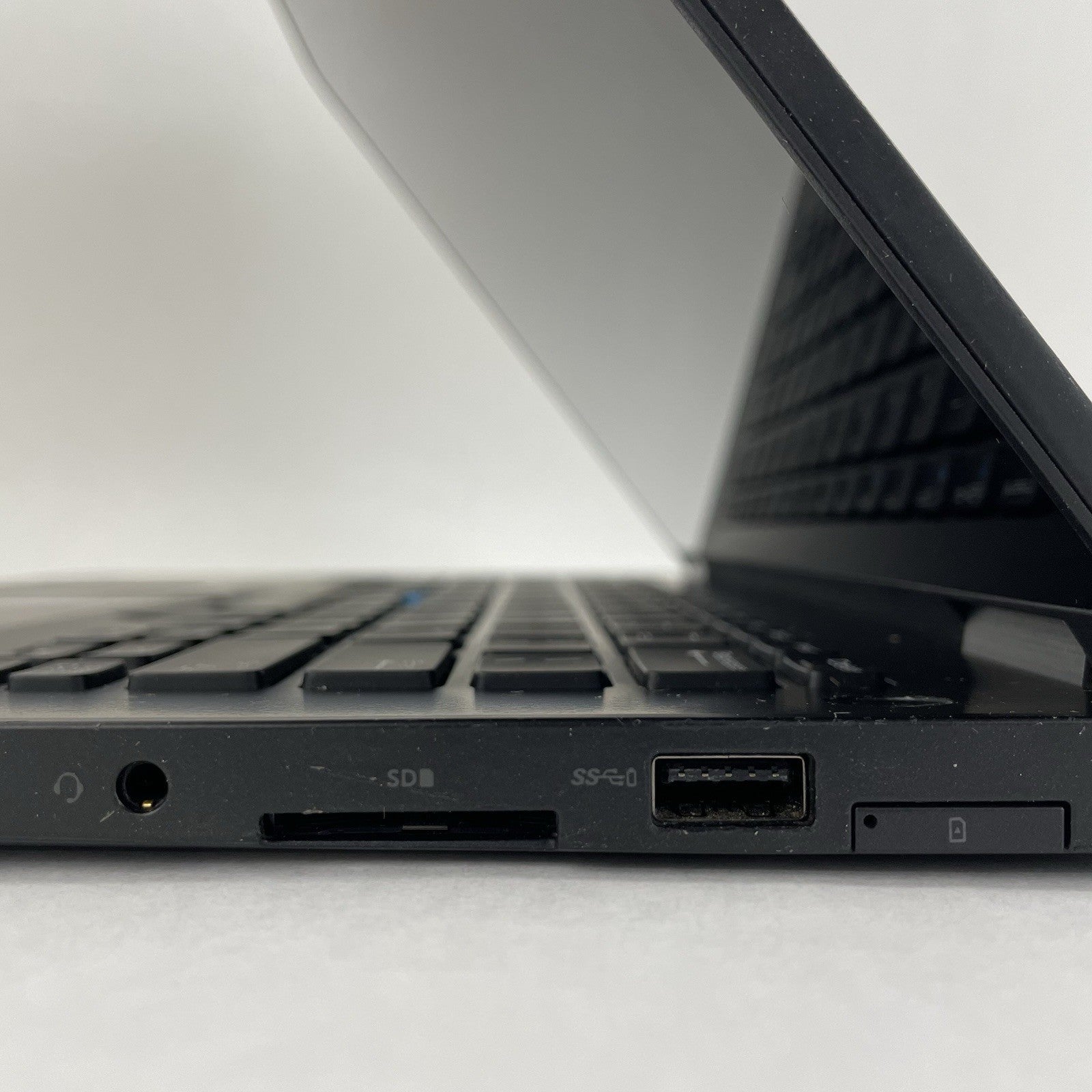Dell Latitude E7470 14" i7-6600U 2.60 GHz 8 GB RAM No SSD/OS/AC/Battery - READ8