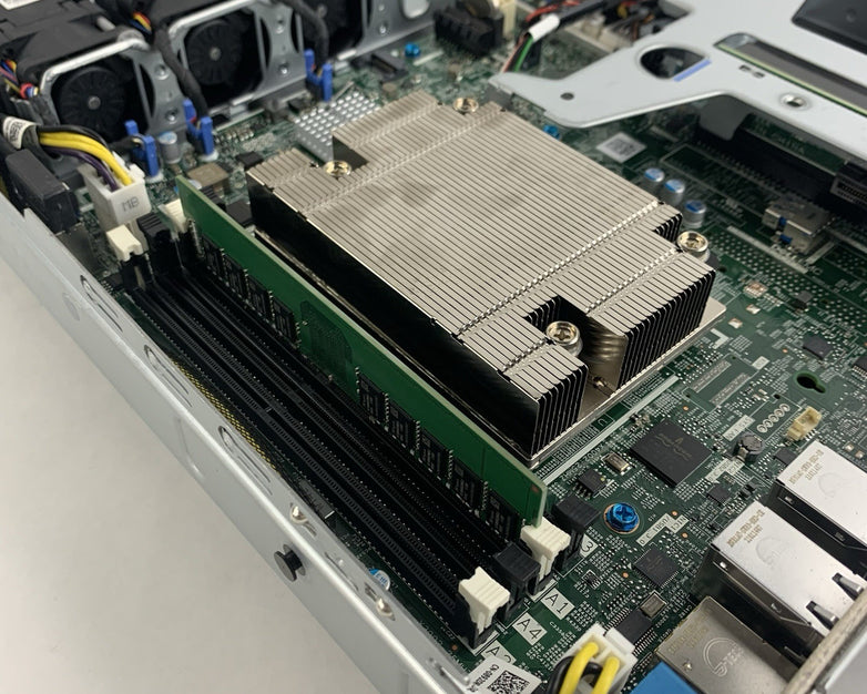 Dell PowerEdge R340 1U Server 1x Xeon E-2144G 3.6 GHz 16 GB No OS No HDD