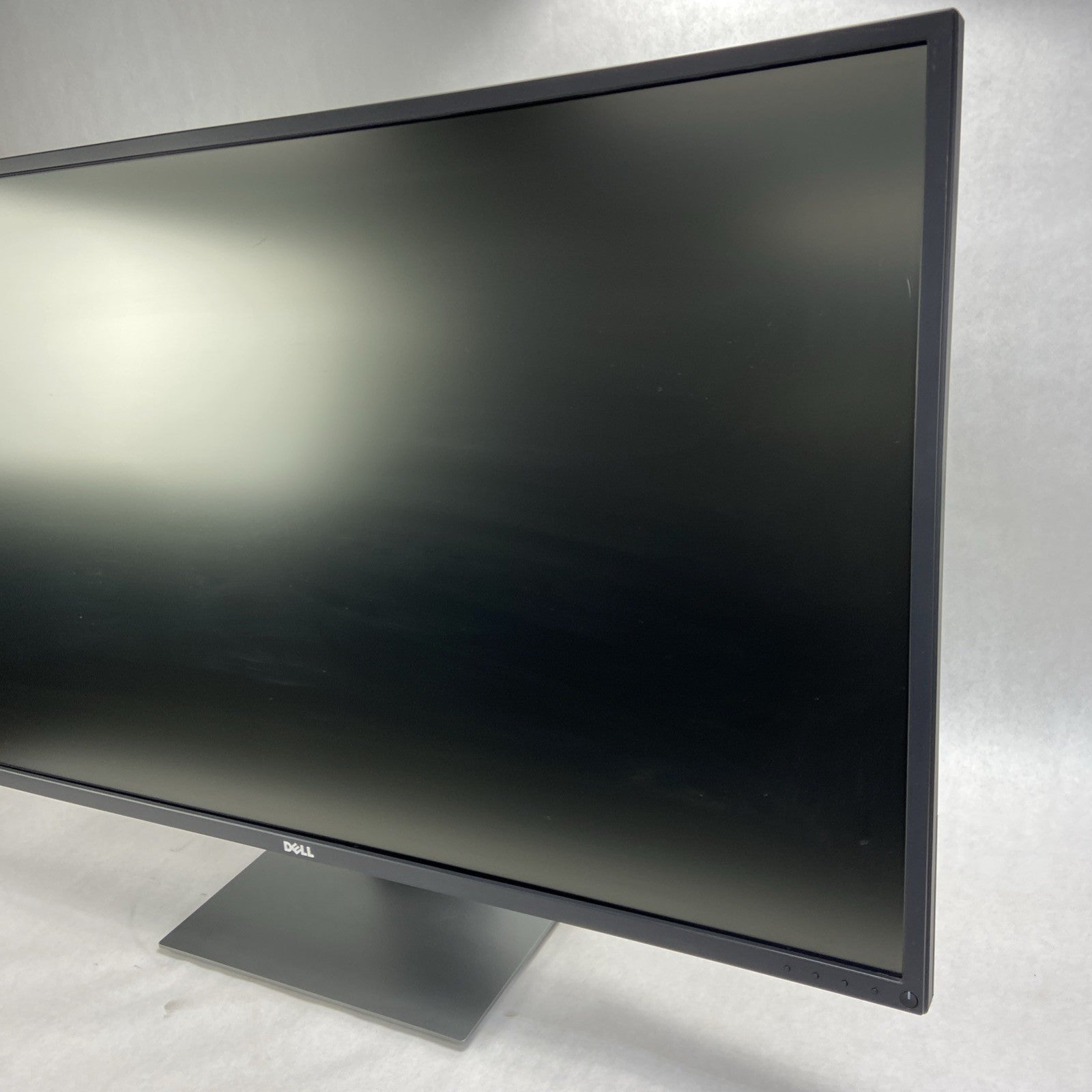 Dell Flat Panel Multi Client Monitor P4317Qc 43" In 4k UHD 3840x2160 With Stand