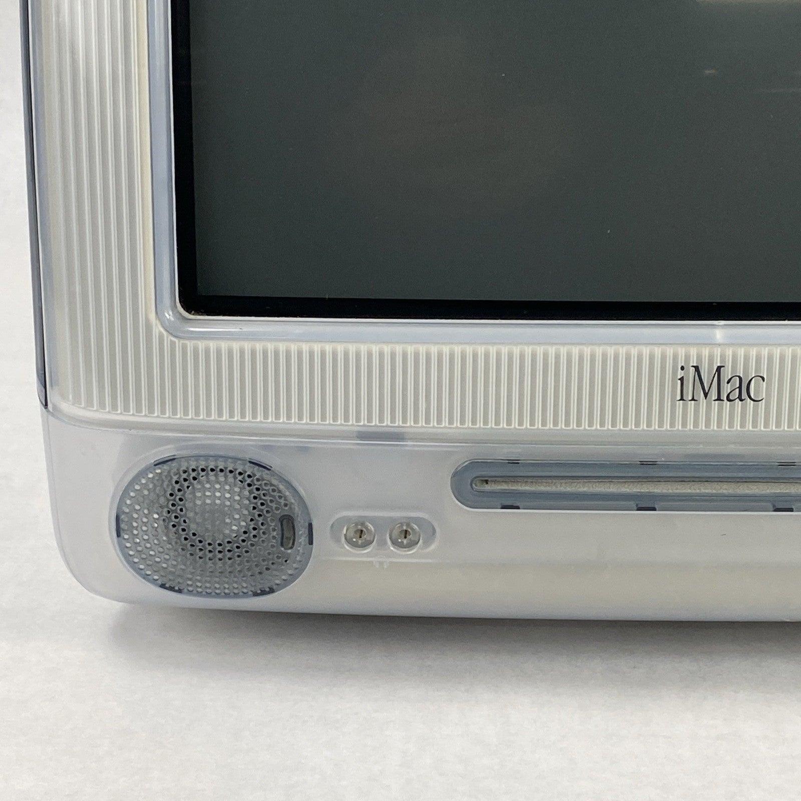 Apple M5521 iMac G3 / 700 SE 2001 PowerPC 750cx G3 700MHz 256MB RAM No HDD No OS