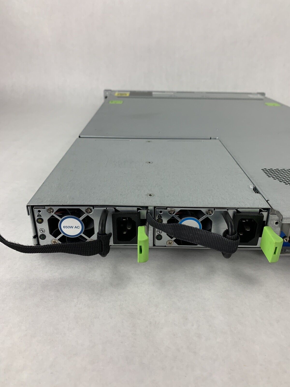 Cisco UCS C220 M3 2x Intel Xeon E5-2670V2 2.5 GHz 128 GB RAM Ho HDD No OS