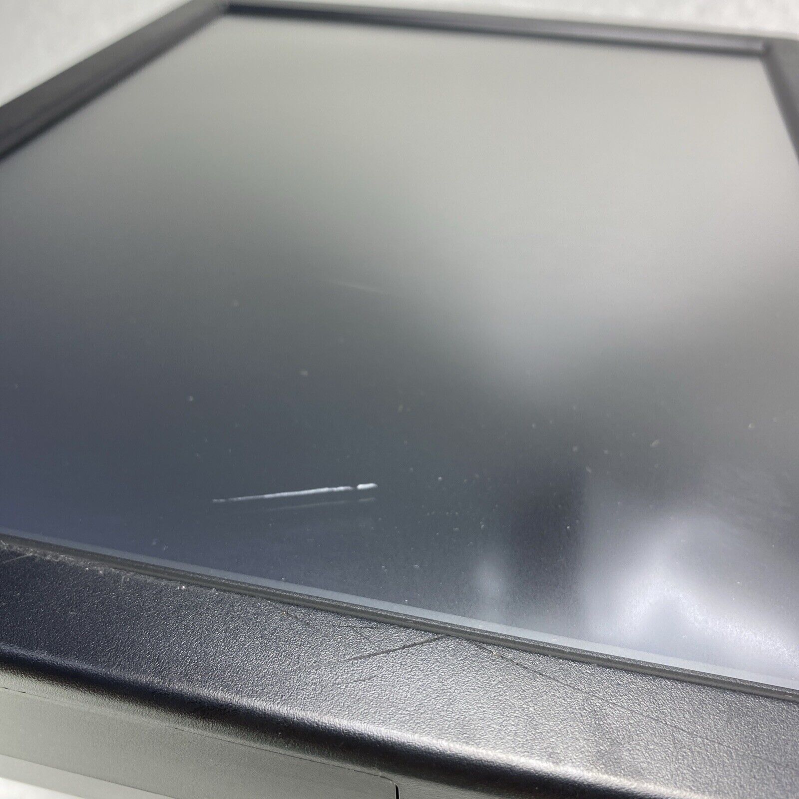 PioneerPOS AsterixTouch-X5 15" AIO Intel Atom D2250 1.86GHz 4GB RAM No HDD