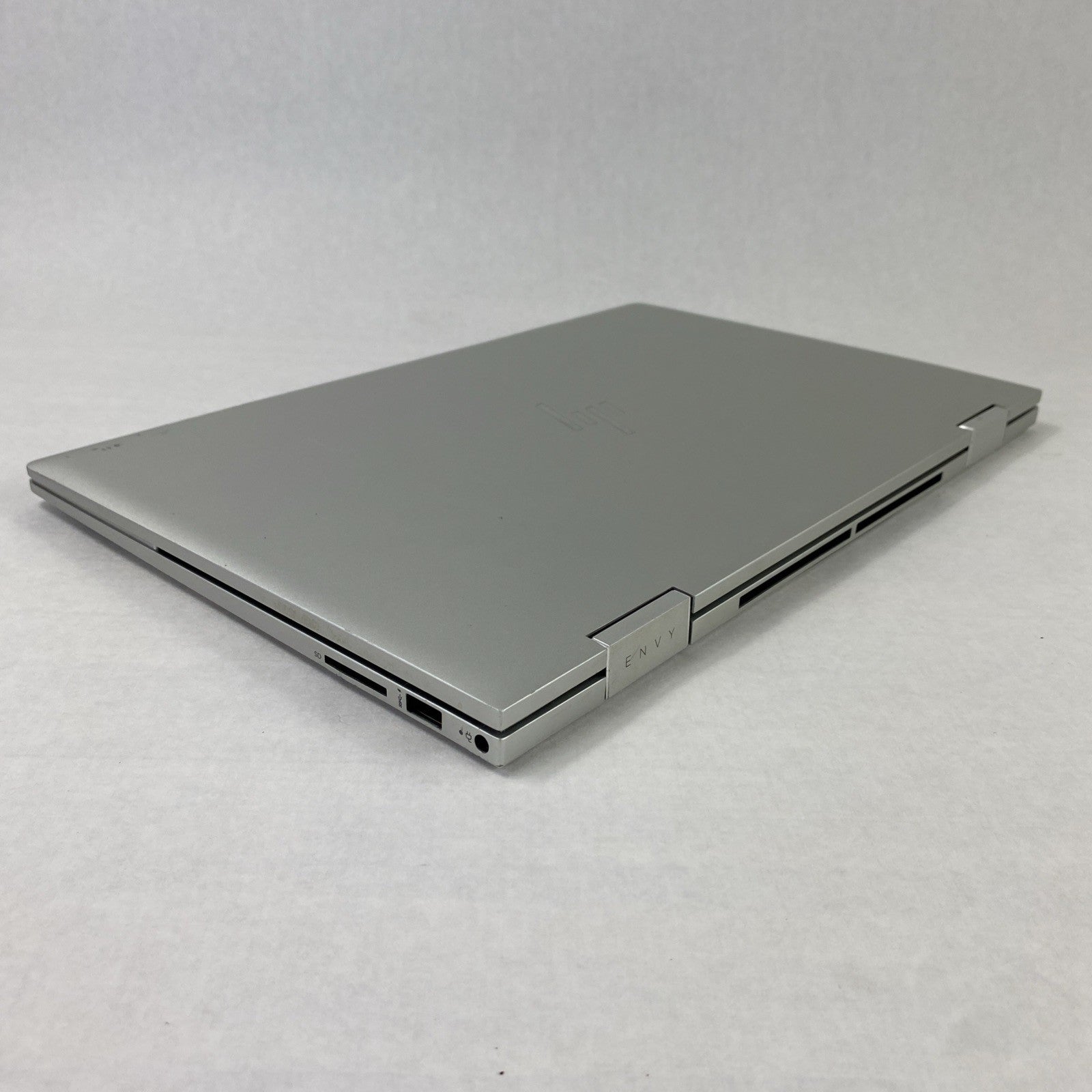 HP Envy x360 m Convertible 15m-ed0023dx 15.6" Touch i7-1065G7 12GB RAM No HDD/OS