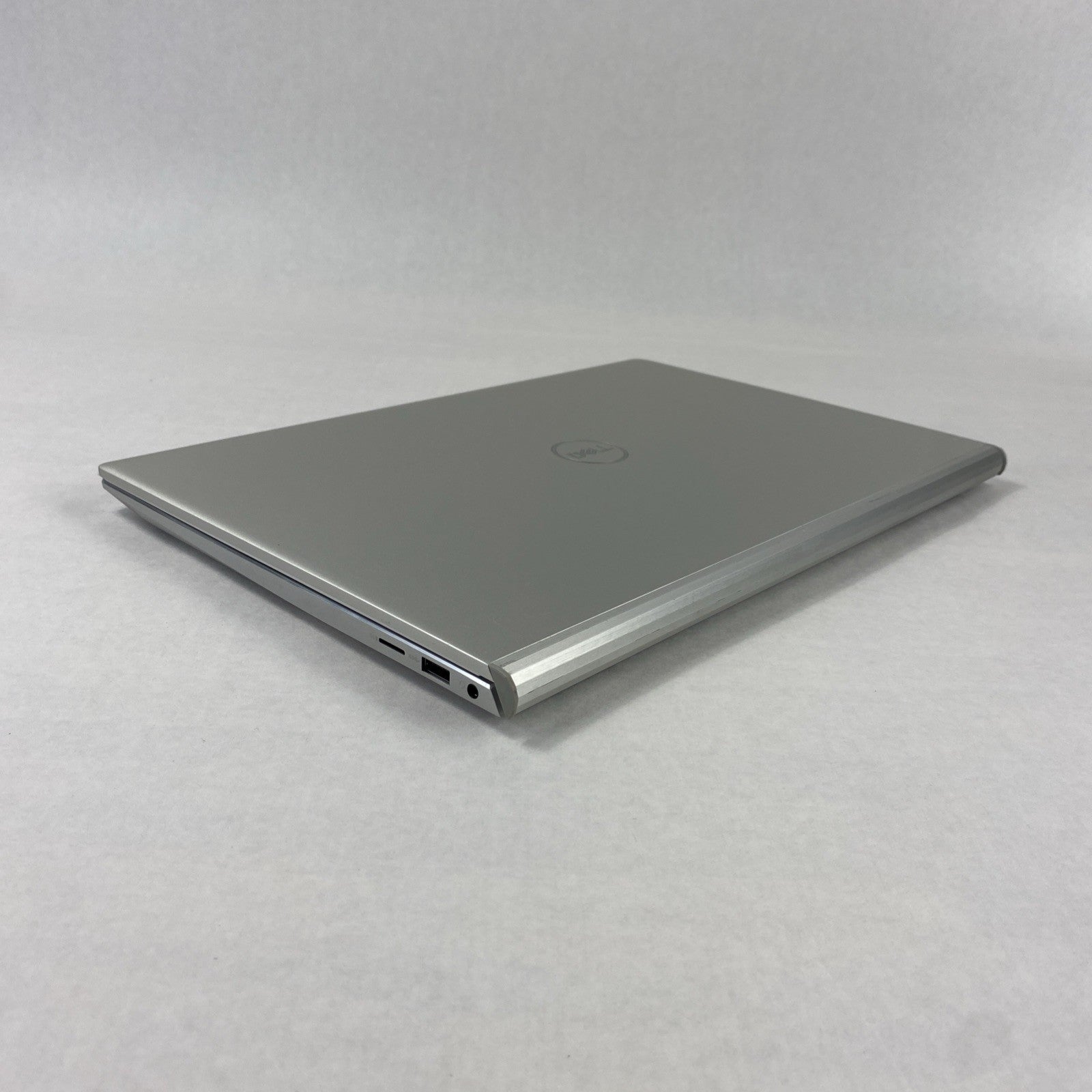 Dell Inspiron 15 7501 15.6" Touch i5-10300H 2.5GHz 16GB RAM No Battery No HDD/OS