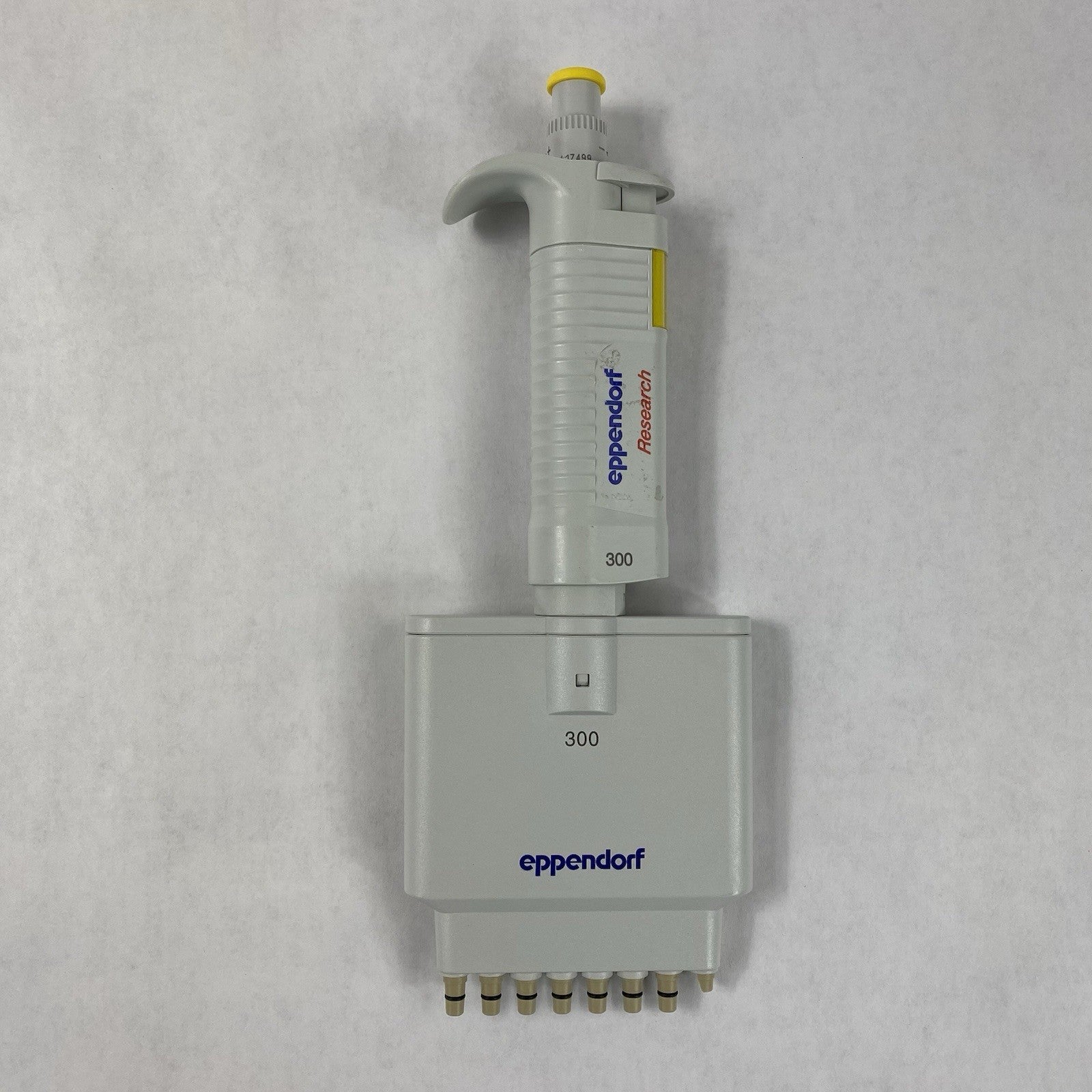 Eppendorf Research 300 30-300 uL 8-Channel Pipette - Parts or Repair