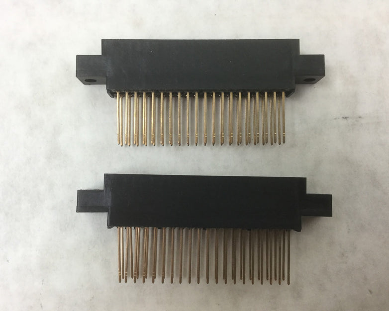 Texas H425111-20 Connector Receptacle, (Lot of 2) NEW