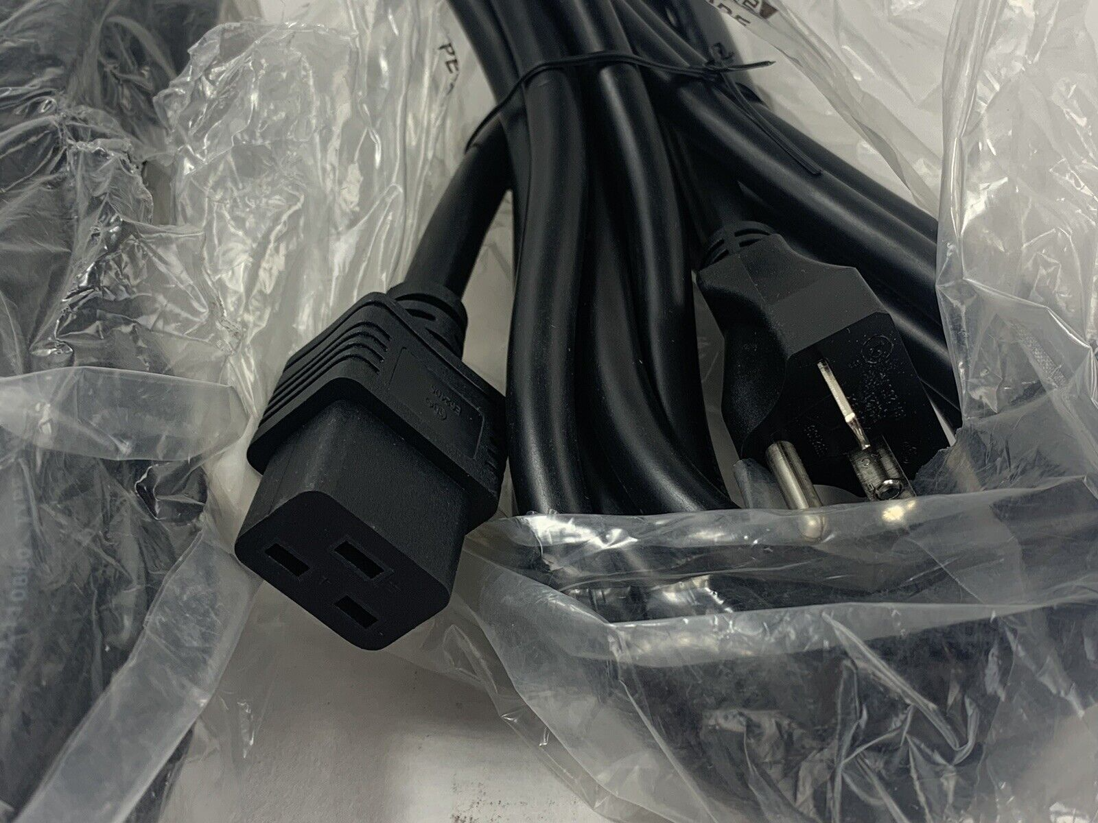 Lot of 2 Cisco 72-2105-01 12ft Heavy Duty 16A 250V AC Power Cable