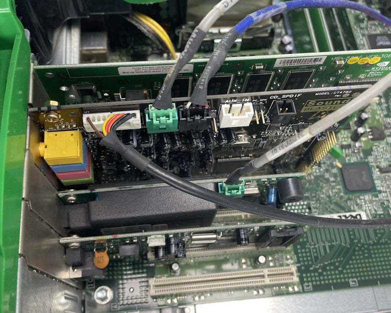 Dell Dimension 8200 Pentium 4 1.80 GHz 256 MB RAM No HDD No OSS