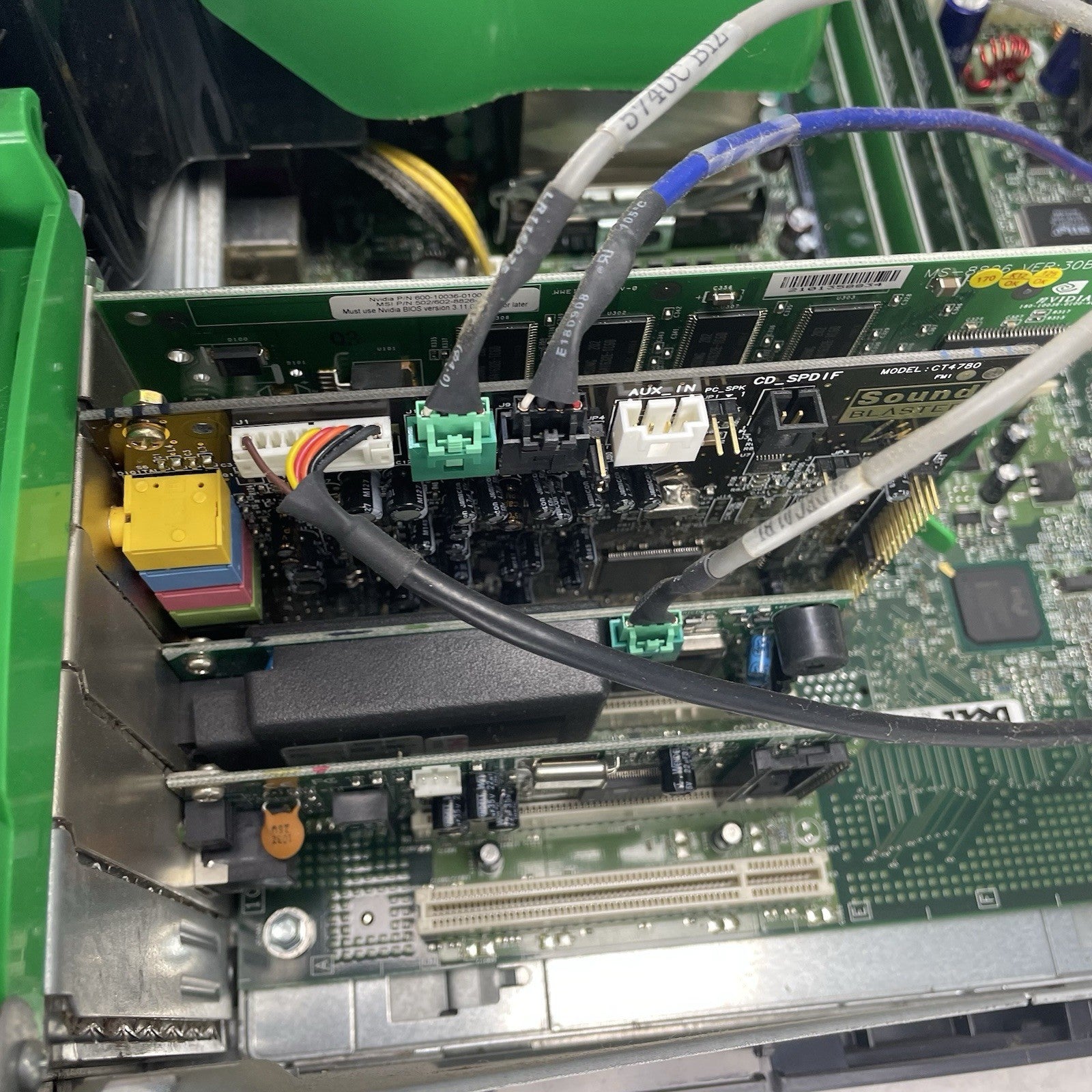 Dell Dimension 8200 Pentium 4 1.80 GHz 256 MB RAM No HDD No OSS