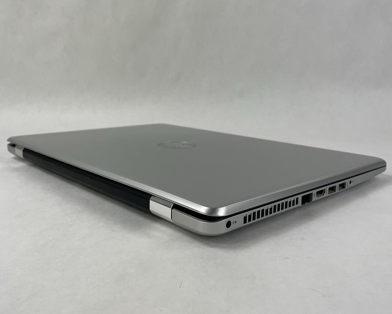 HP 17-bs061st NoteBook 17.3" i3-7100U 2.40 GHz 8 GB RAM No SSD/OS/AC