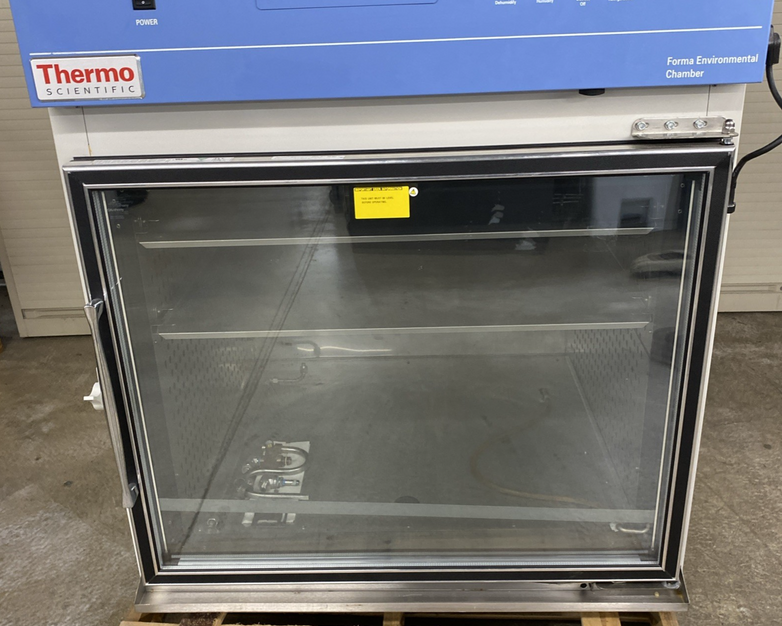 Thermo Scientific 3911 Forma Environmental Chamber