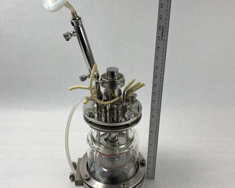 New Brunswick Scientific C842 Glass Jacketed Vessel Bioreactor