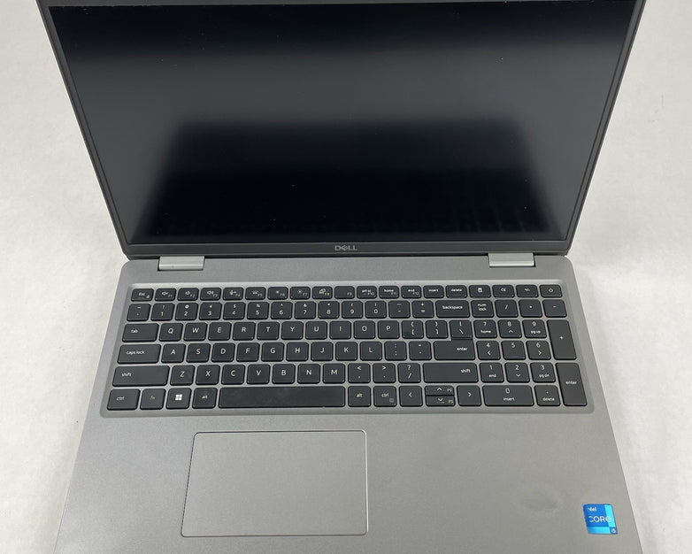 Dell Latitude 5520 15.6" i5-1135G7 2.40GHz 8GB RAM No SSD/OS/AC/Batt - Bad Port