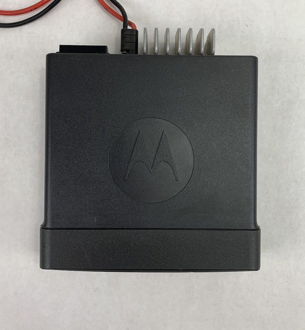 Motorola AAM27QPH9JA1AN Two Way Radio