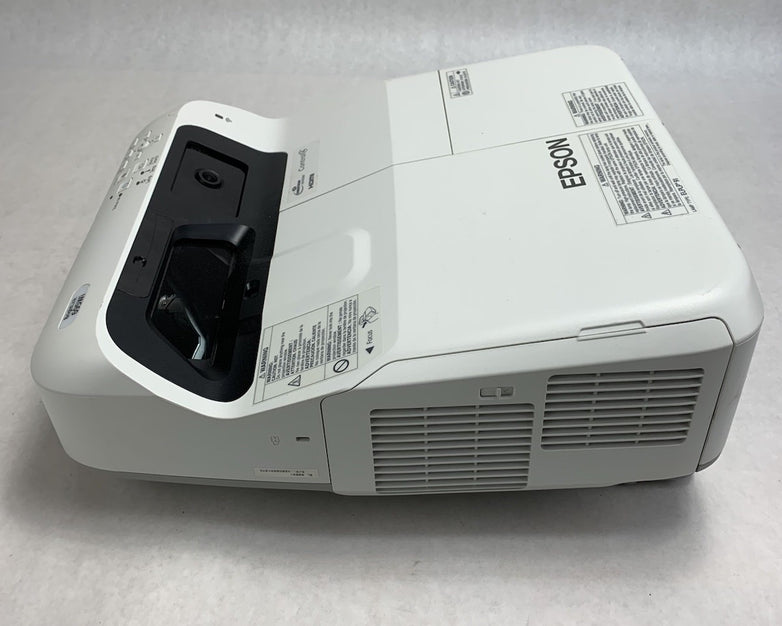 Epson PowerLite 695Wi H740A LCD Lamp Projector 3941 Lamp Hours - No Remote