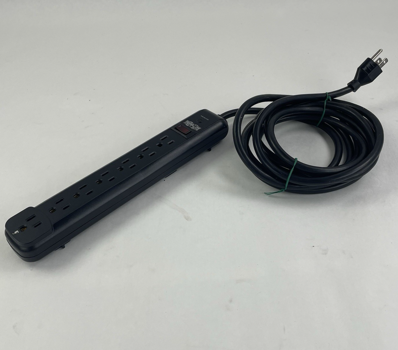 Tripp-Lite TLP712B 7 Outlet Surge Protector Tested0