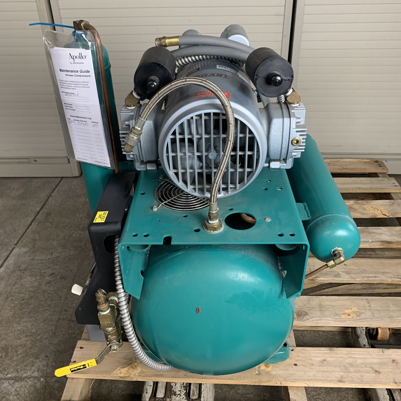 ADP Apollo A0C0S22D Dental Air Compressor Unit Oil Lubricated 1HP 230V