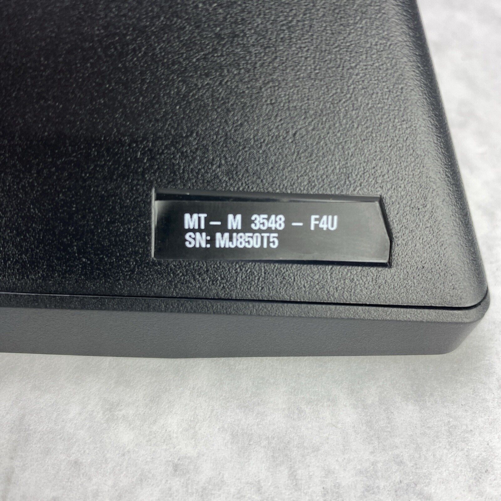 Lenovo ThinkCentre M72z 20" AIO Pentium G2020 2.90GHz 4GB RAM No Stand No HDD OS